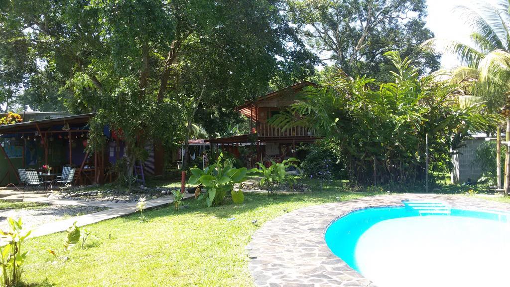 קאוויטה Hakuna Matata Hostel מראה חיצוני תמונה