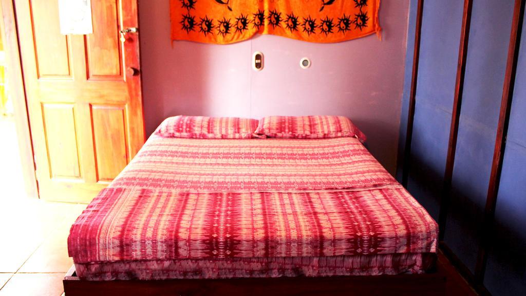 קאוויטה Hakuna Matata Hostel חדר תמונה